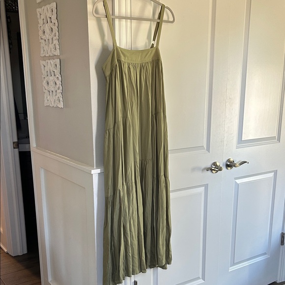 Hem & Thread Dresses & Skirts - Hem & Thread Olive Green Maxi Dress